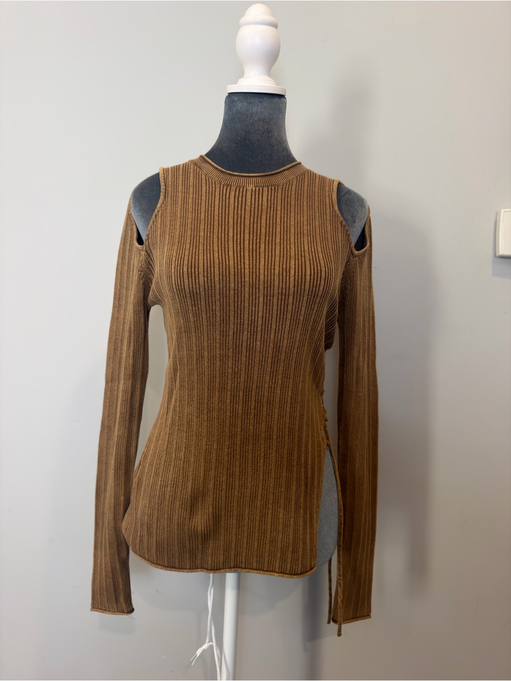 Zara Brown Ribbed Cold-Shoulder Scoop Neck Sweater